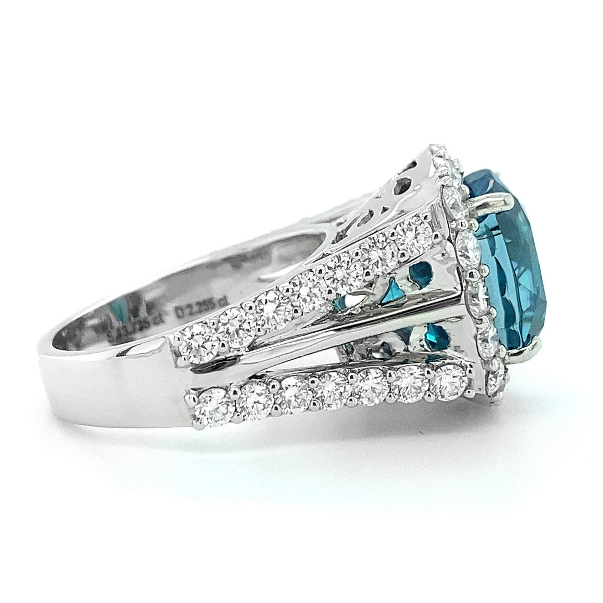 18K White Gold 15.98ct TGW Neon Blue Zircon and Diamond Ring