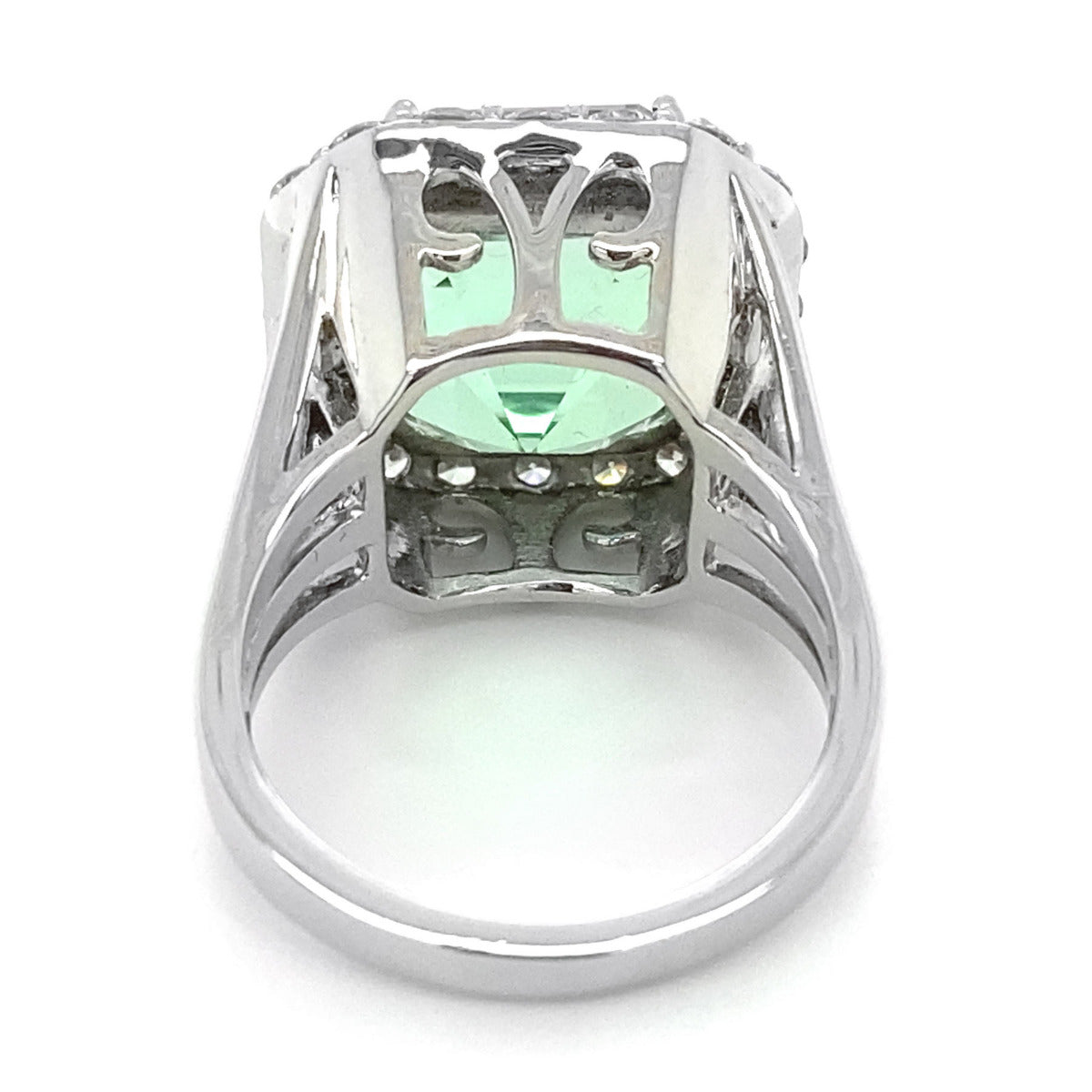 18K White Gold 13.92ct TGW Mint Green Tourmaline and Diamond Ring
