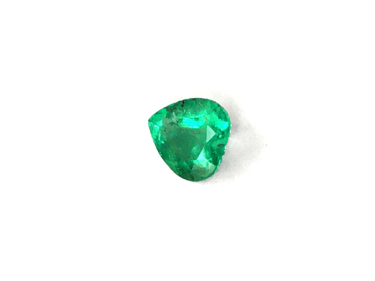 Natural Heart-shape 1.55 carat Green Emerald - GIA Certified