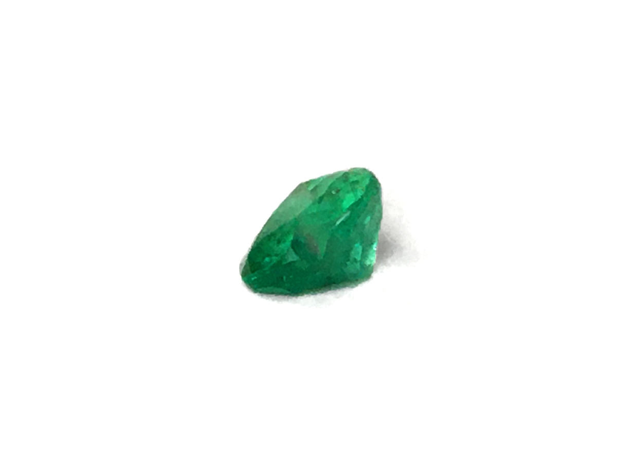 Natural Heart-shape 1.55 carat Green Emerald - GIA Certified