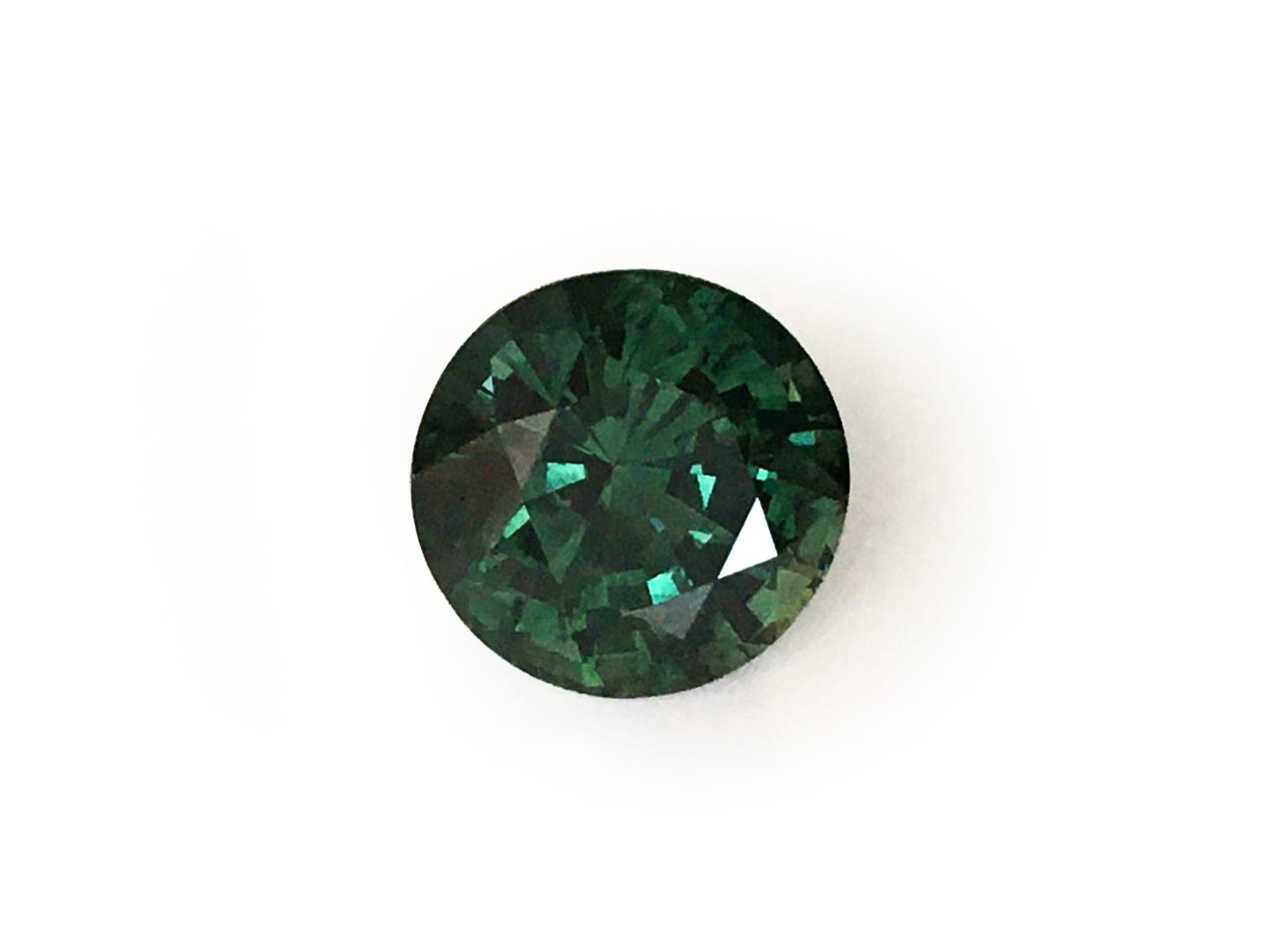 Natural Round-shape 7.34 carat Green-Blue Teal Green-Blue Sapphire - GIA Certified