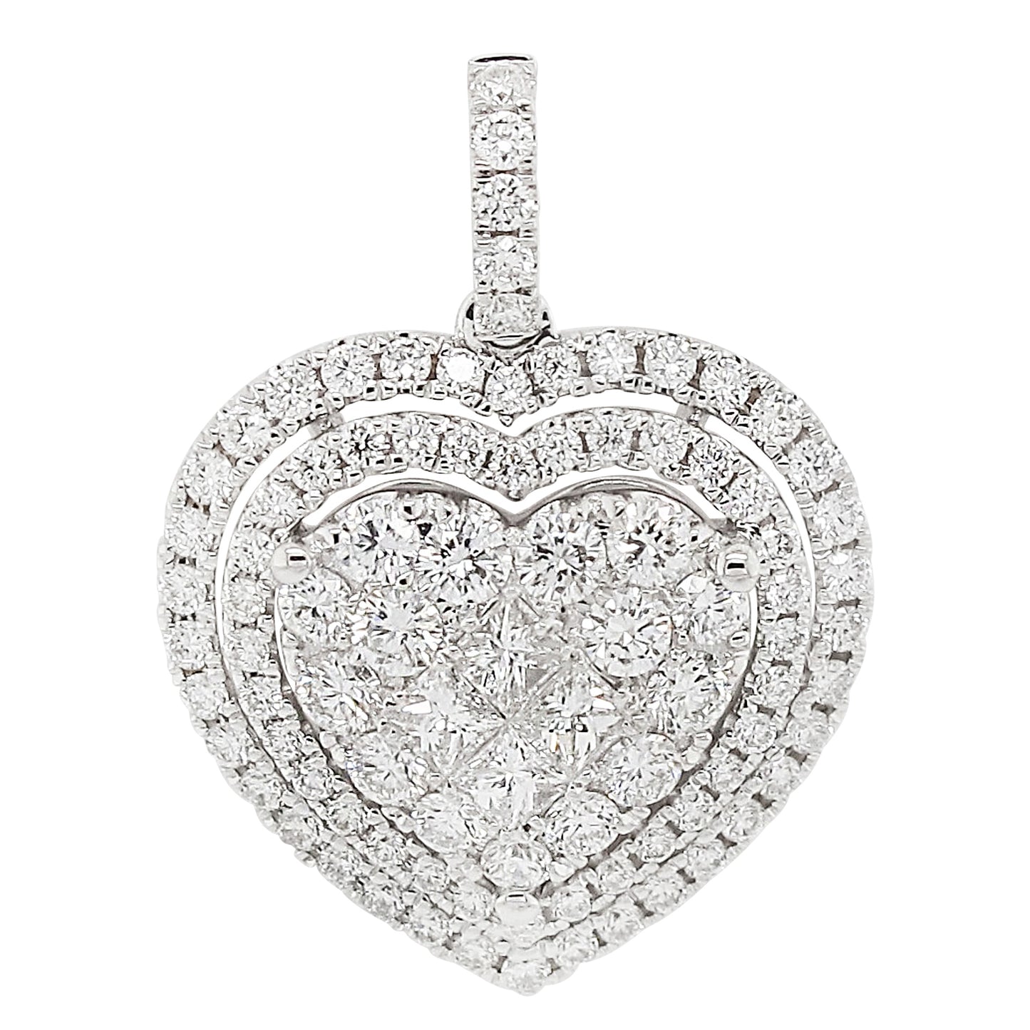 18k White Gold 7/8ct White Diamond Cluster Heart Pendant Necklace