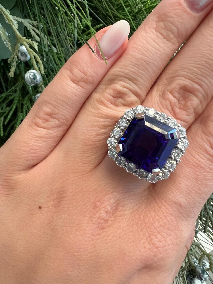 18k White Gold 23.04ct TGW Tanzanian Blue Tanzanite and Diamond Ring