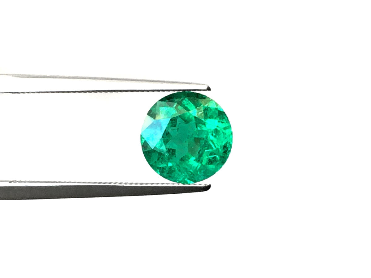 Natural Round-shape 2.39 carat Green Emerald - GIA Certified