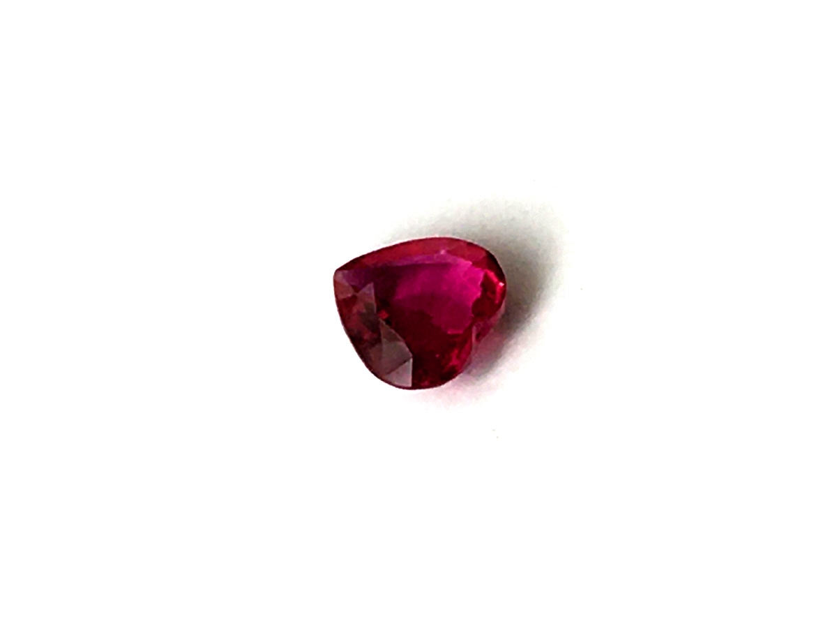 Natural Heart-shape 1.06 carat Red Ruby - GIA Certified