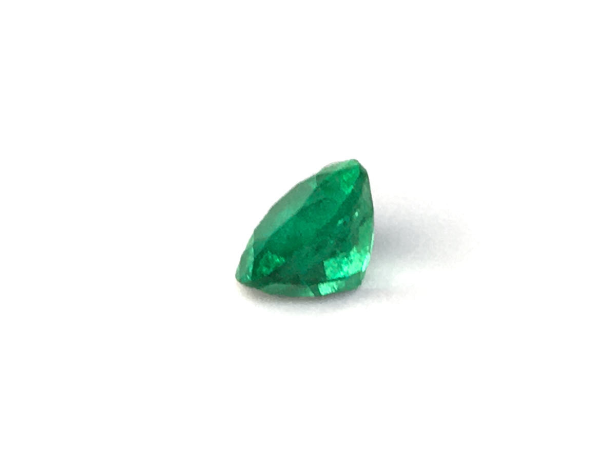 Natural Round-shape 2.39 carat Green Emerald - GIA Certified