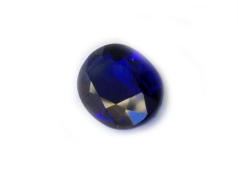 Natural Deep Blue Sapphire Oval-shape 7.03 carats with GIA Report