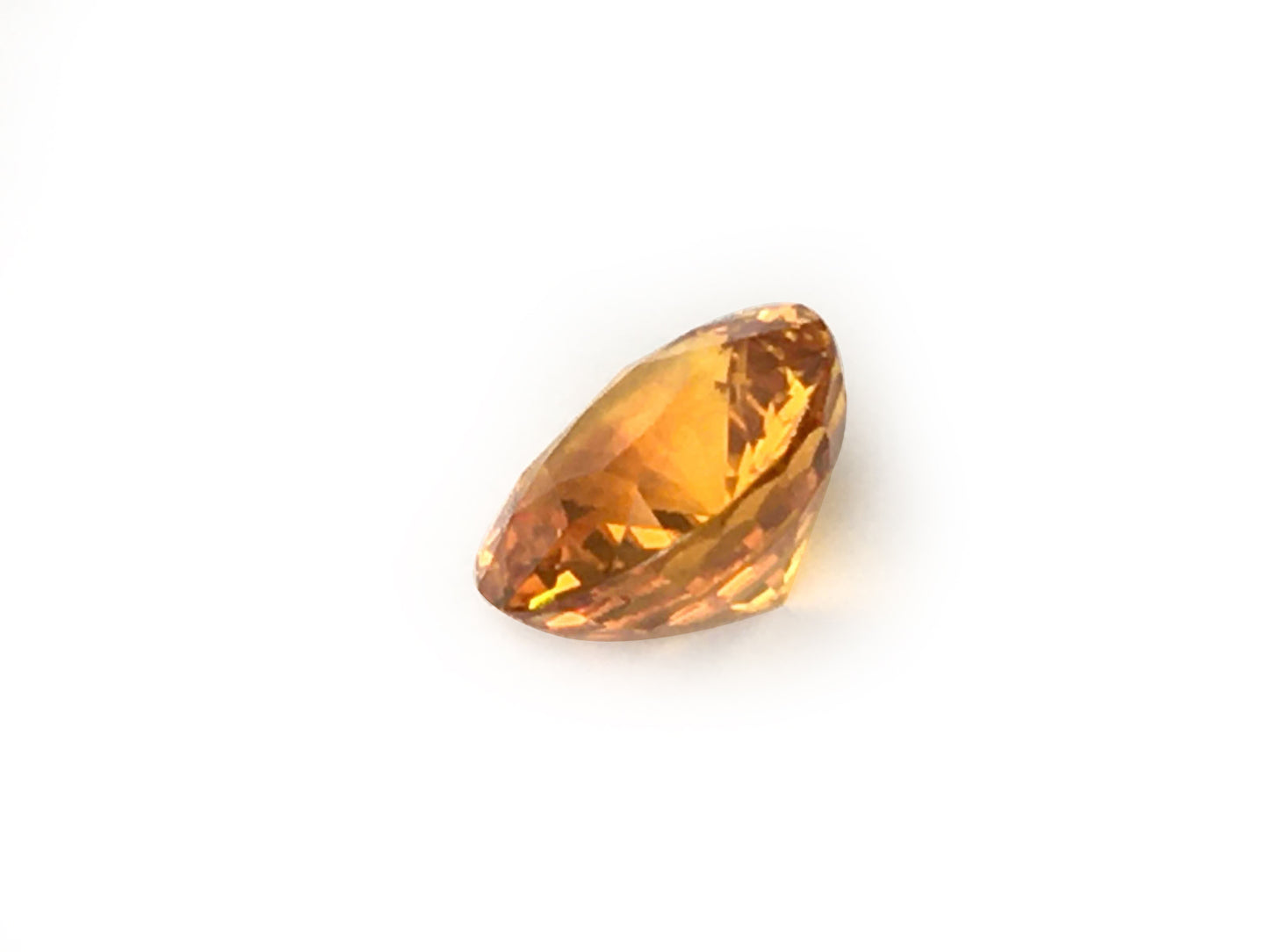 Natural Round-shape 5.53 carat Yellowish Orange Sapphire - GIA Certified